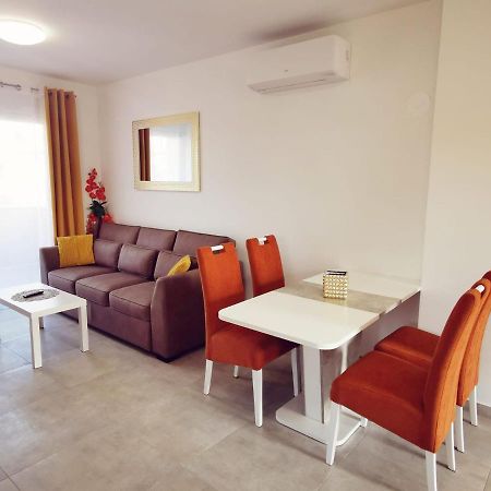 Apartmani Marco,Lukas,Patrick,David,Blizu Centra I Mora Sa Free Privatnim Parkingom Пула Екстериор снимка