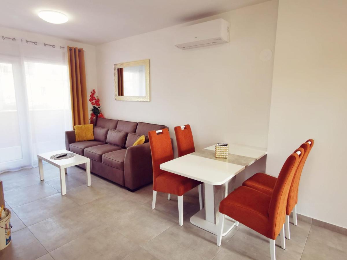 Apartmani Marco,Lukas,Patrick,David,Blizu Centra I Mora Sa Free Privatnim Parkingom Пула Екстериор снимка