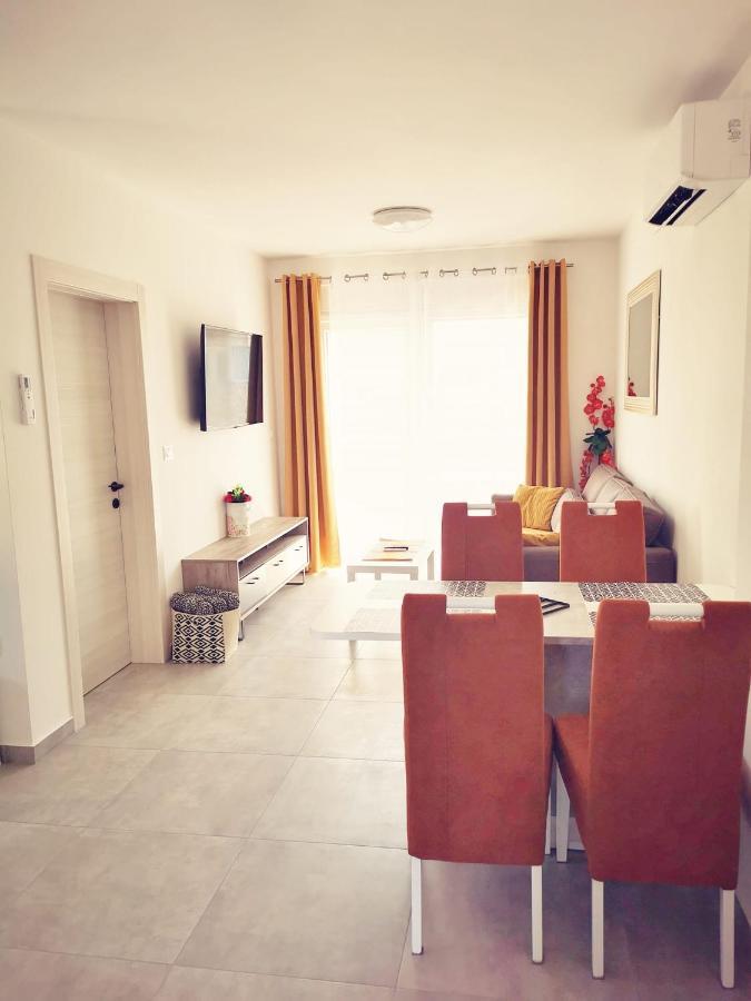 Apartmani Marco,Lukas,Patrick,David,Blizu Centra I Mora Sa Free Privatnim Parkingom Пула Екстериор снимка