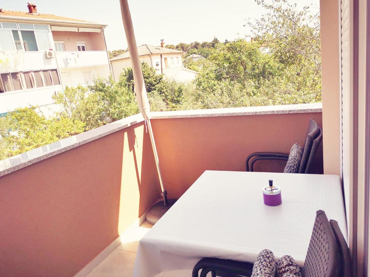 Apartmani Marco,Lukas,Patrick,David,Blizu Centra I Mora Sa Free Privatnim Parkingom Пула Екстериор снимка