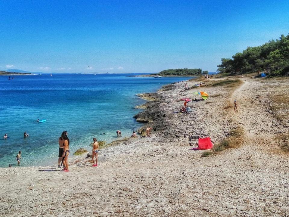 Apartmani Marco,Lukas,Patrick,David,Blizu Centra I Mora Sa Free Privatnim Parkingom Пула Екстериор снимка