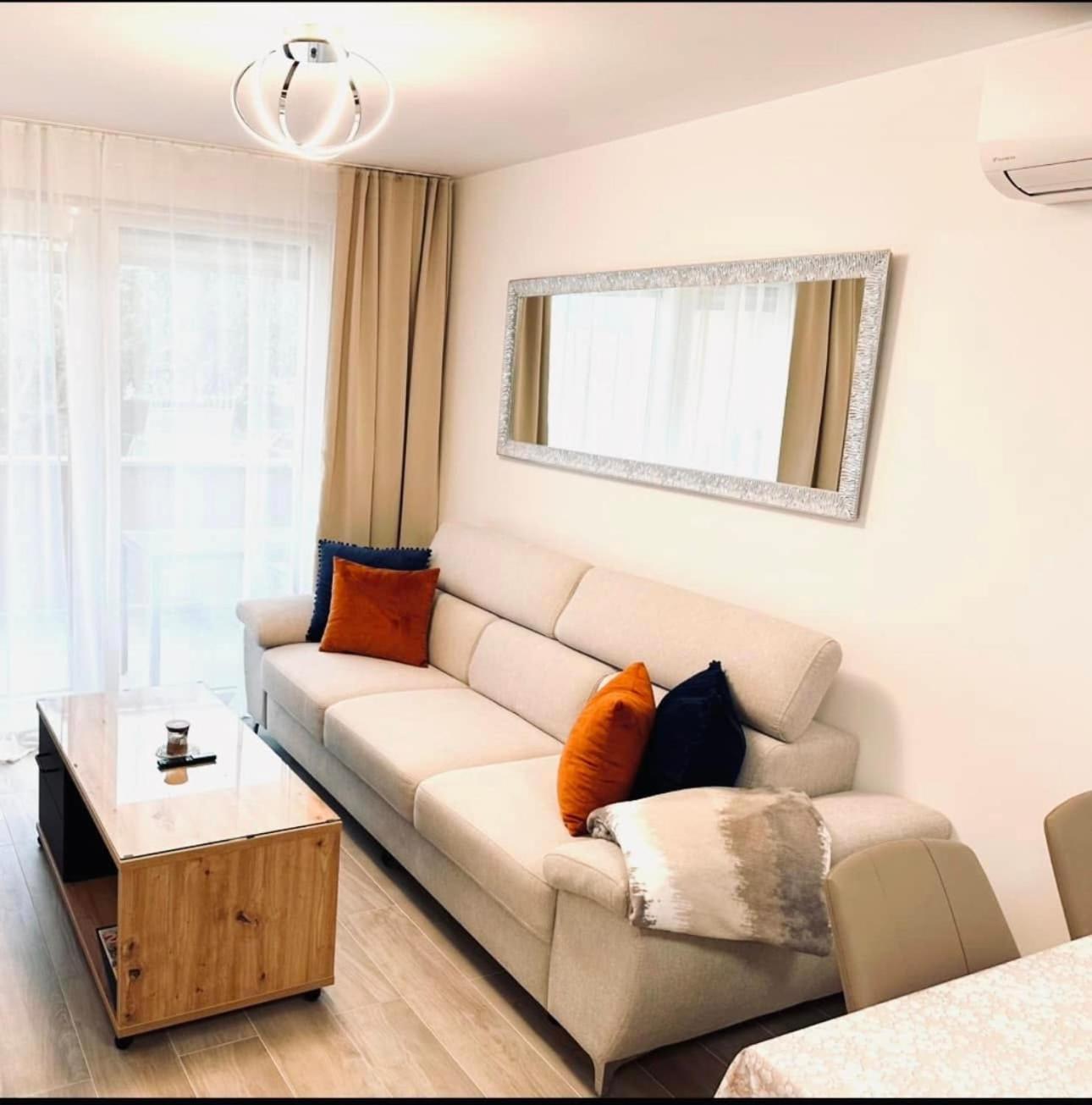 Apartmani Marco,Lukas,Patrick,David,Blizu Centra I Mora Sa Free Privatnim Parkingom Пула Екстериор снимка