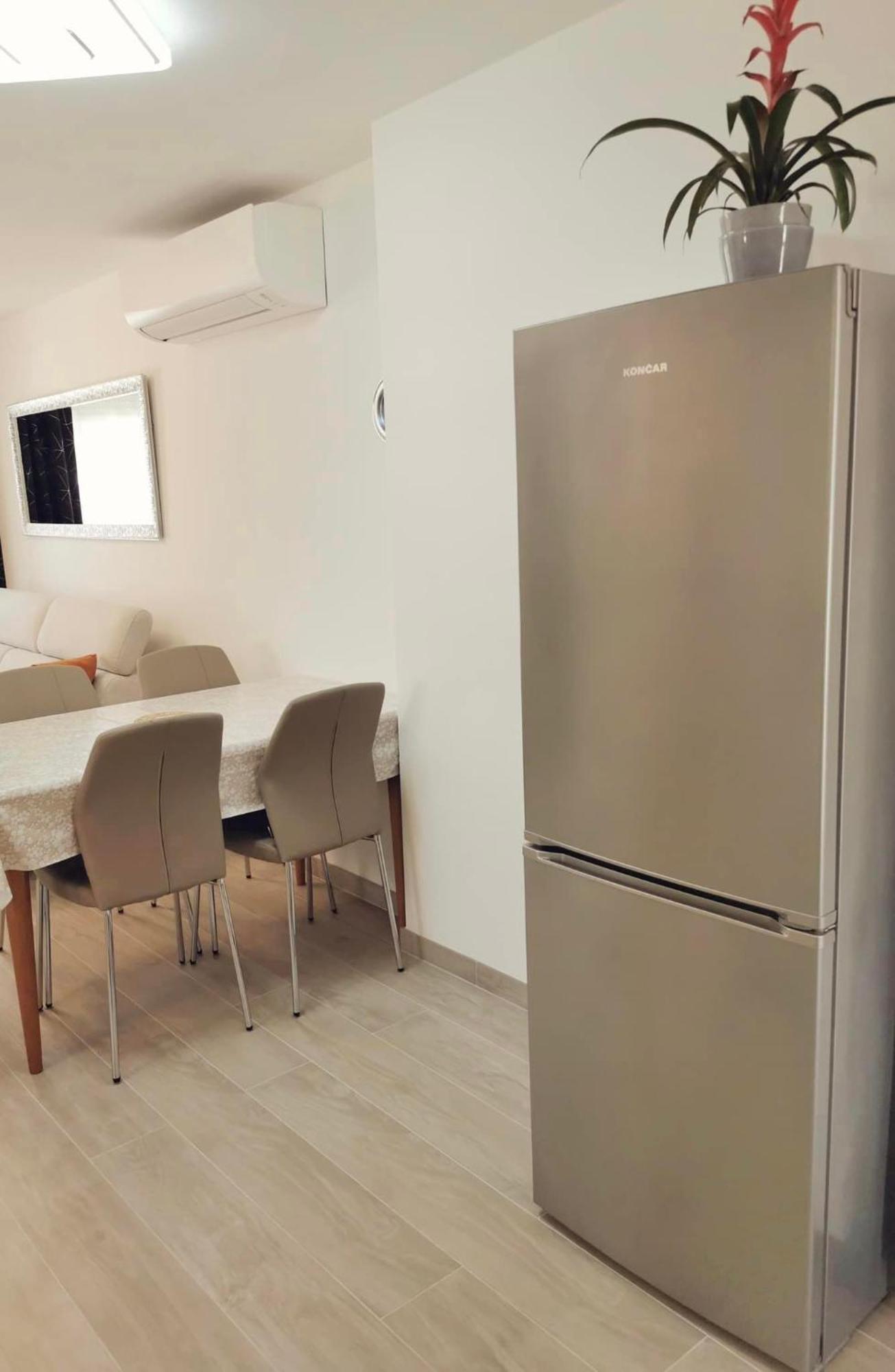Apartmani Marco,Lukas,Patrick,David,Blizu Centra I Mora Sa Free Privatnim Parkingom Пула Екстериор снимка